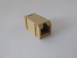 Verbindingsstekker voor systeemstekkers